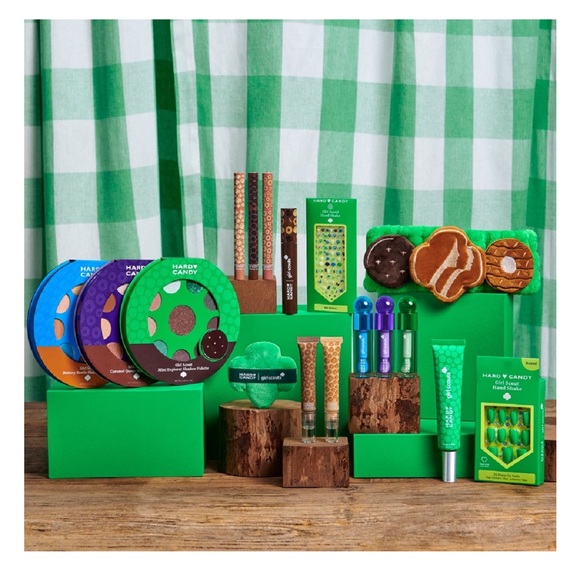 Hard Candy x Girl Scout Shadow Palette, Mint Explorer, Thin Mint-Scented - Picture 4 of 5